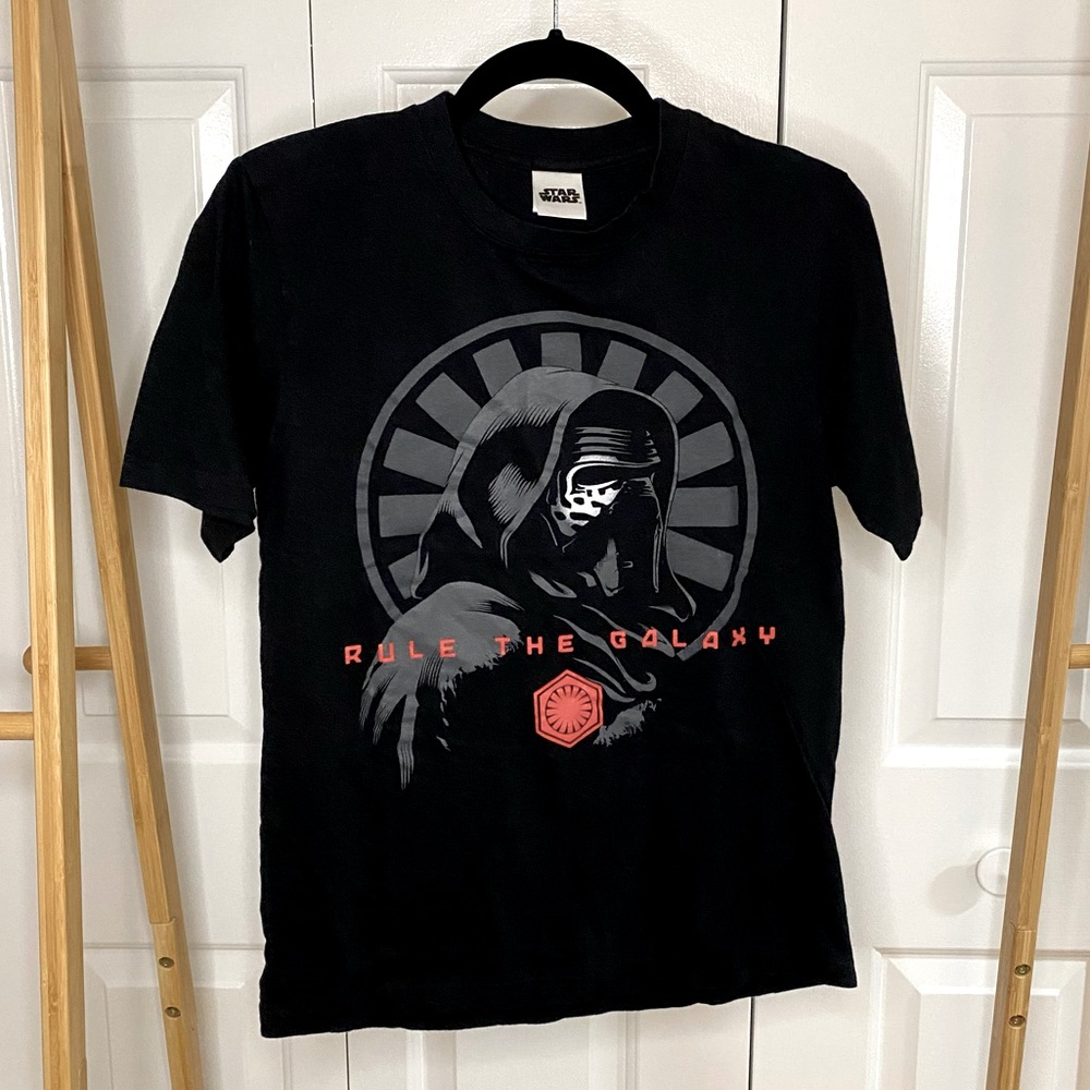STAR WARS Kylo Ren Empire Rule the Galaxy Black Shirt, Gray, Red, Small